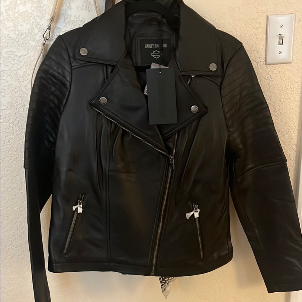Harley-Davidson Black Leather Motorcycle Jacket with Asymmetrical Zipper